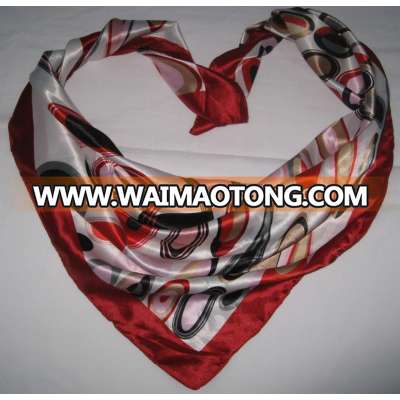 2012 customize hot seller fashionable silklike colorful printing stain bandana /handkerchief