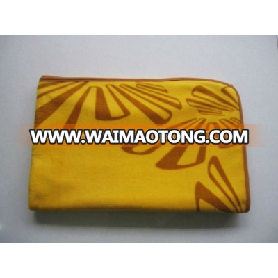 Promotional customized printing polar fleece blanket cheap thick fleece blanket portable blanket